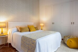 Appartement (4 Bedrooms) | 4 chambres, ameublement personnalisé, chambres insonorisées