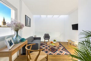 Apartment, 2 Bedrooms | Living room