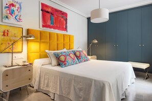 Apartment (4 Bedrooms) | Individually furnished, iron/ironing board, free WiFi, bed sheets