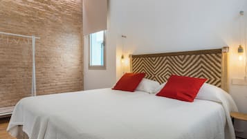 Appartement (2 Bedrooms) | 1 slaapkamer, geluiddichte muren, een strijkplank/strijkijzer