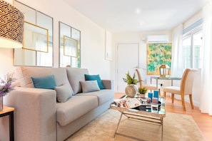 Apartment (2 Bedrooms) | Living area | 32-inch TV with cable channels