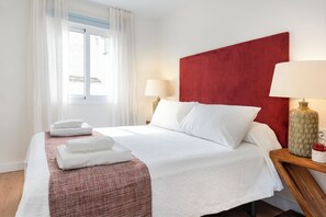 Apartment (2 Bedrooms) | 2 bedrooms, iron/ironing board, free WiFi, bed sheets - Genteel Home Pajaritos II (Seville)
