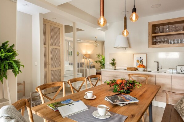 Apartment (4 Bedrooms) | Private kitchen