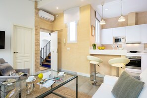 Apartment (3 Bedrooms) | Private kitchen