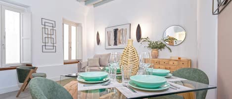 Repas dans la chambre