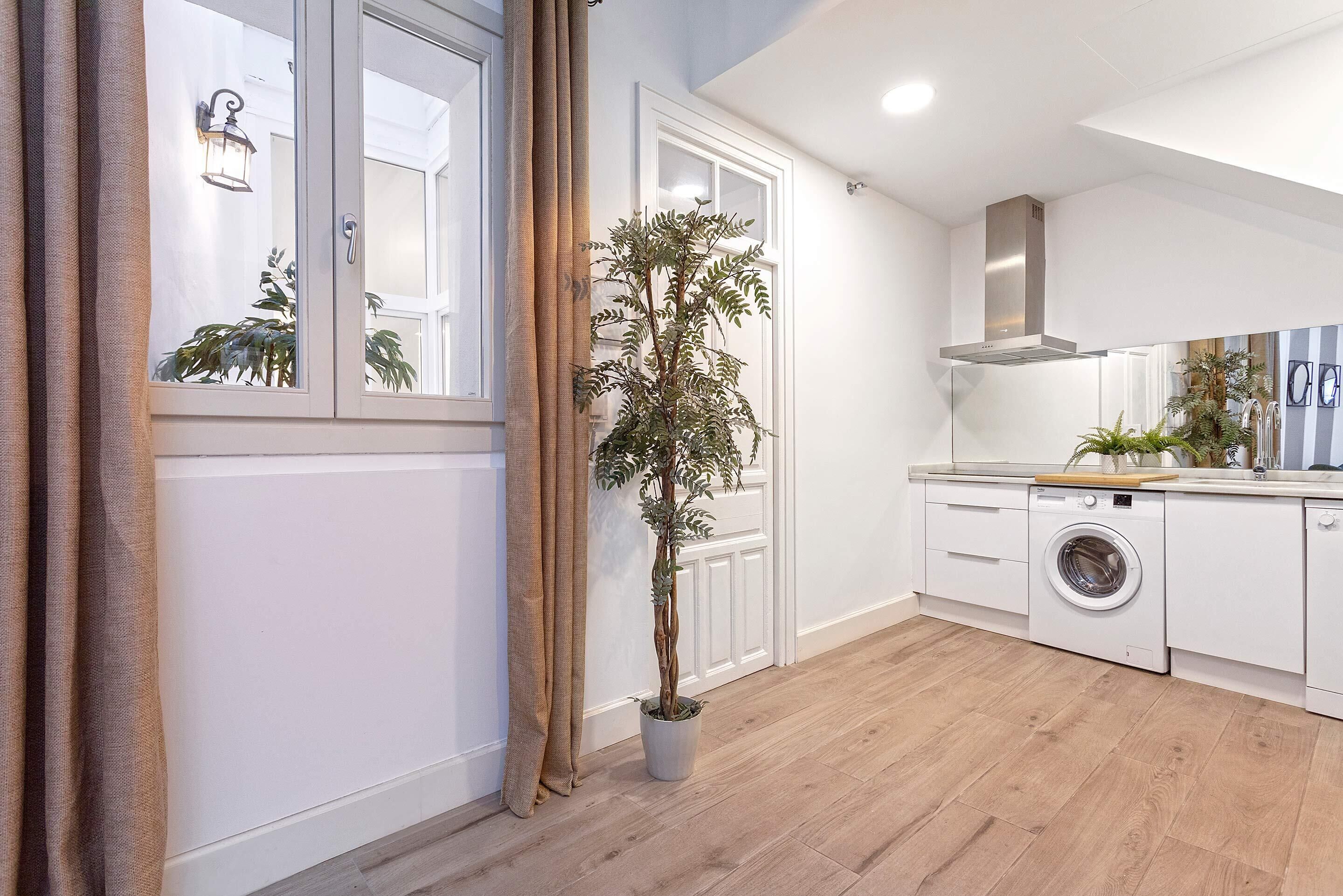 Apartamento (1 Bedroom) | Cocina privada | Frigorífico grande, microondas, placa de cocina y lavavajillas