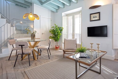 Genteel Home Padre Marchena V