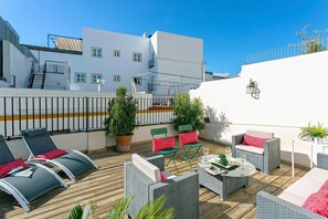 Apartment (2 Bedrooms) | Terrace/patio - Genteel Home Padre Marchena V (Seville)