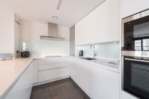 Apartment (1 Bedroom) | Eigene Küche