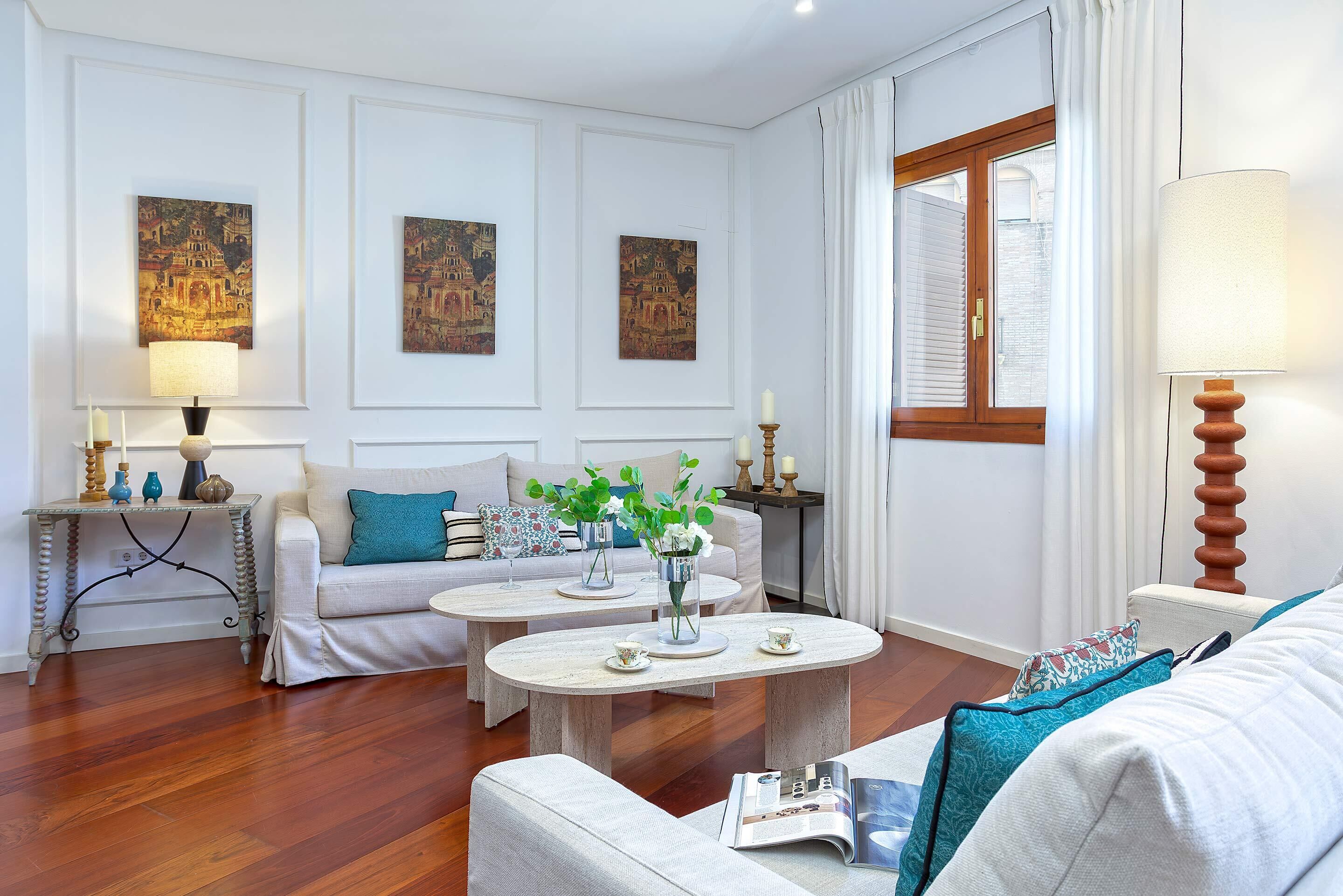 Appartement (4 Bedrooms) | Coin séjour