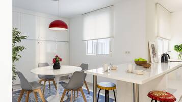 Apartment (4 Bedrooms) | Eigene KĂŒche