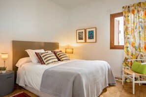 Apartment (4 Bedrooms)