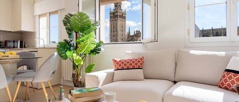 Apartment (1 Bedroom) | Living room