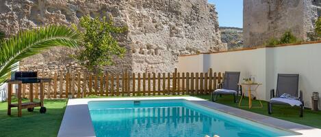 Außenpool, Liegestühle