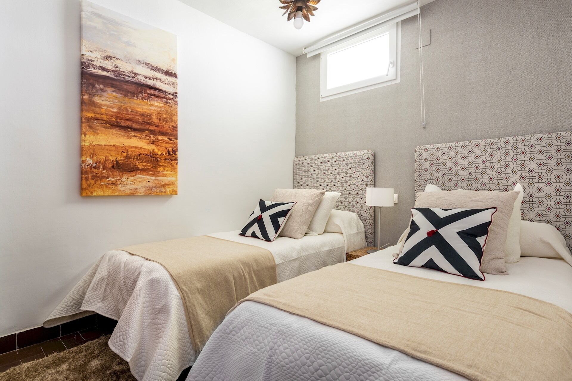Casa (5 Bedrooms) | 5 dormitorios, tabla de planchar con plancha, wifi gratis y ropa de cama