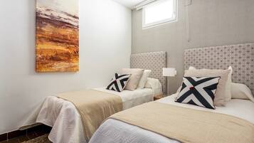 Casa (5 Bedrooms) | 5 dormitorios, tabla de planchar con plancha, wifi gratis y ropa de cama
