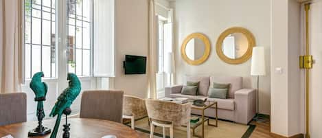 Apartment (2 Bedrooms) | Wohnbereich