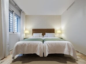 2 habitaciones, tabla de planchar con plancha y wifi gratis 