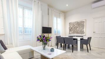 Leilighet (2 Bedrooms) | Spiseområde på rommet