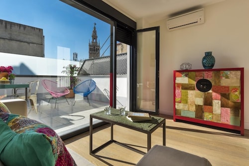 Genteel Home Mateos Gago III