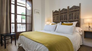 Leilighet, 2 soverom | 2 soverom, skrivebord, lydisolert og strykejern/-brett