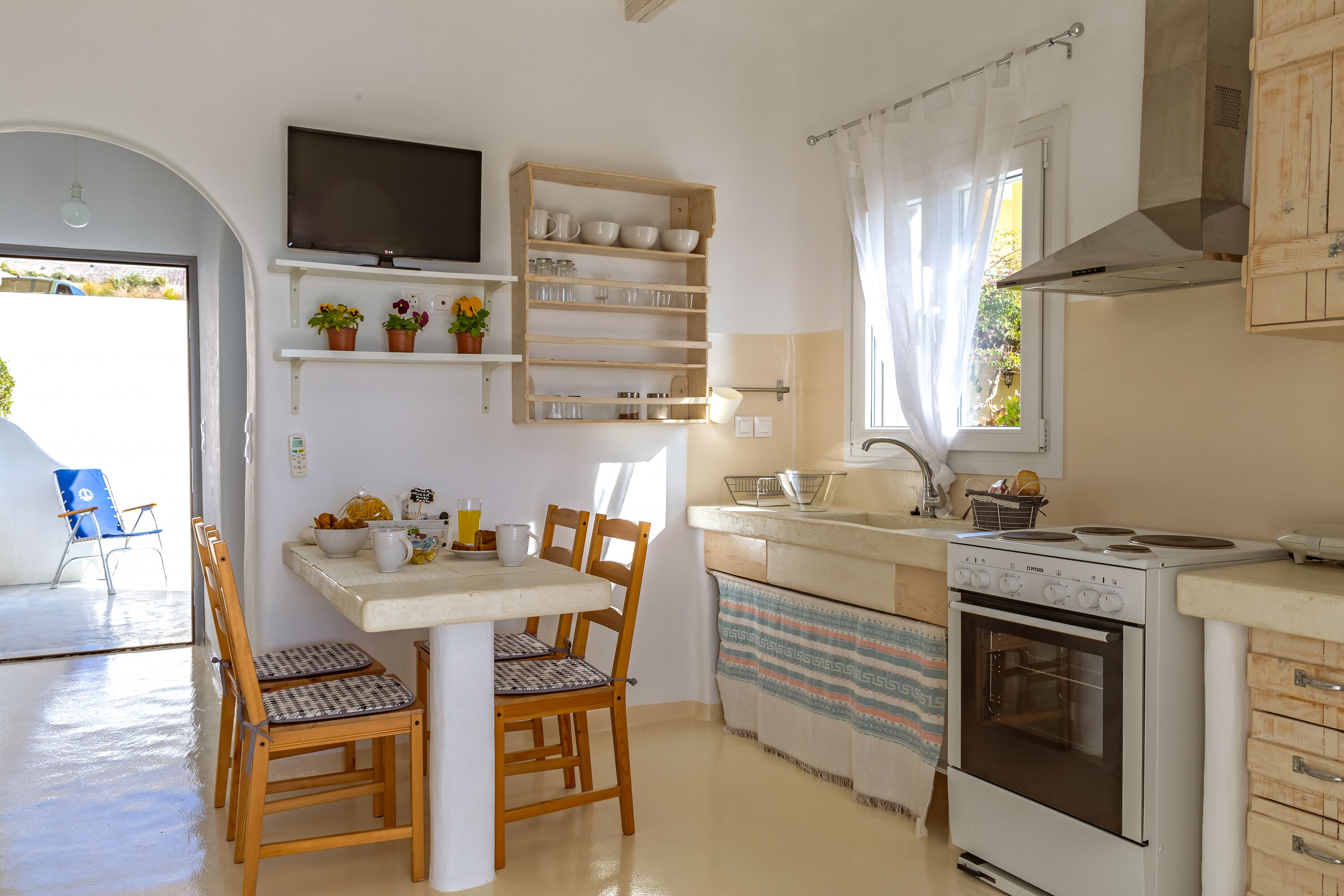 Enjoy your stay at Karystos Villas with a wonderfull view over the sea!