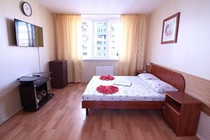 Desk, free WiFi, bed sheets