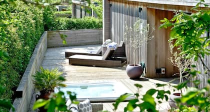 Mulberry Lodge, Strawberryfield Park