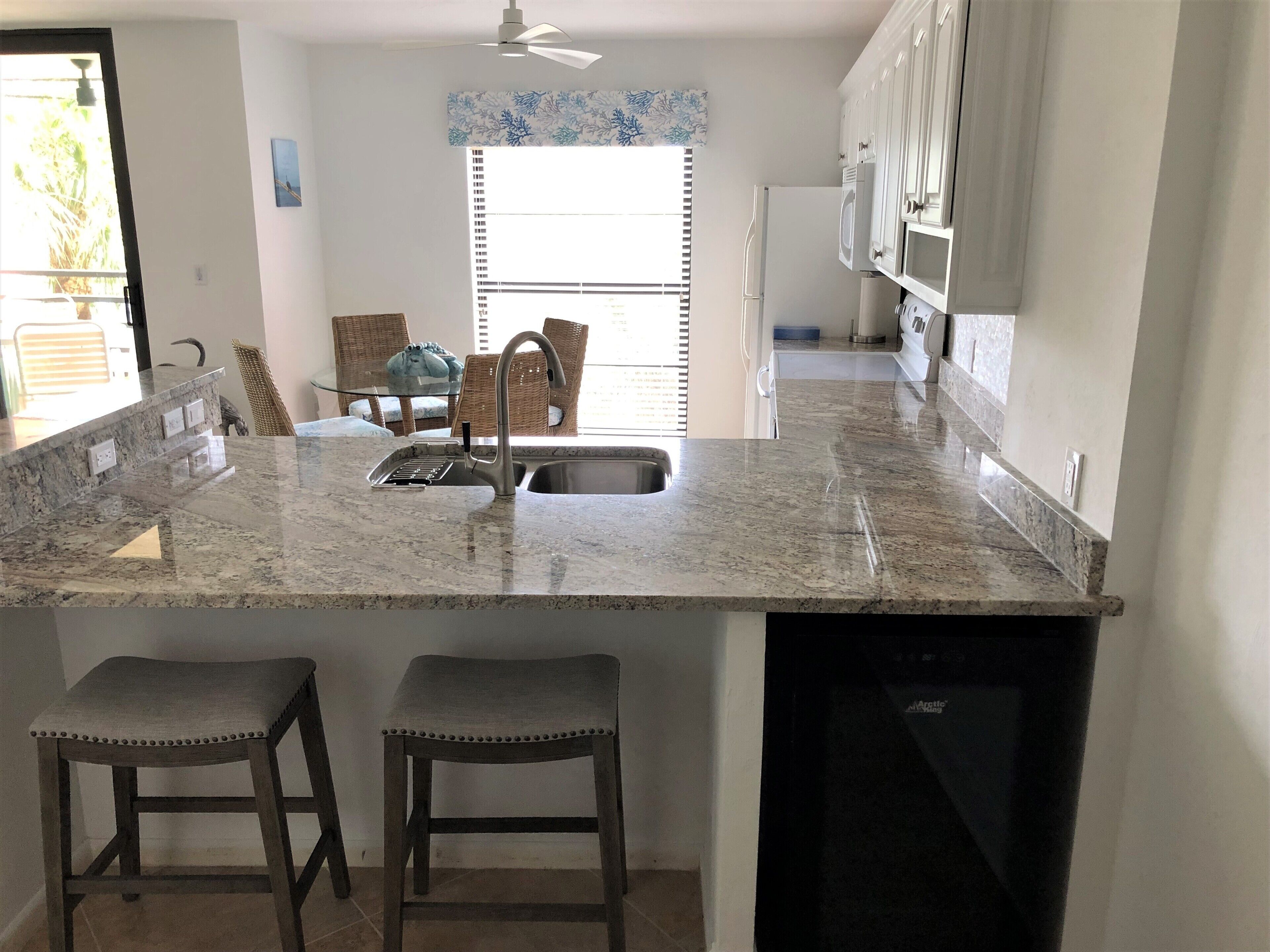 Marco Island Riverside Condo -Beautiful Sunrises - Time to Exhale & Enjoy!