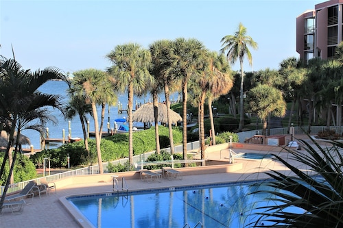 Marco Island Riverside Condo -Beautiful Sunrises - Time to Exhale & Enjoy!