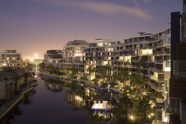 Luxury Apartment, 1 Bedroom | City view - 405 Kylemore B (Cape Town)