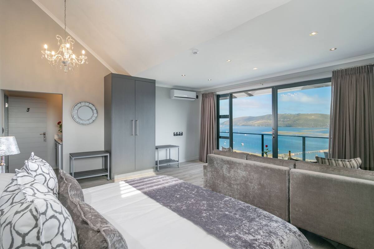 Executive Room | WiFi (free), bed sheets