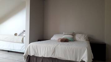 Standard Quadruple Room | Wi-fi, cadar katil