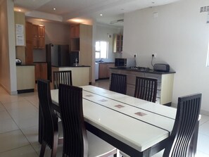Dining - SeaXplore Lodge and Dive Center (uMhlabuyalingana)