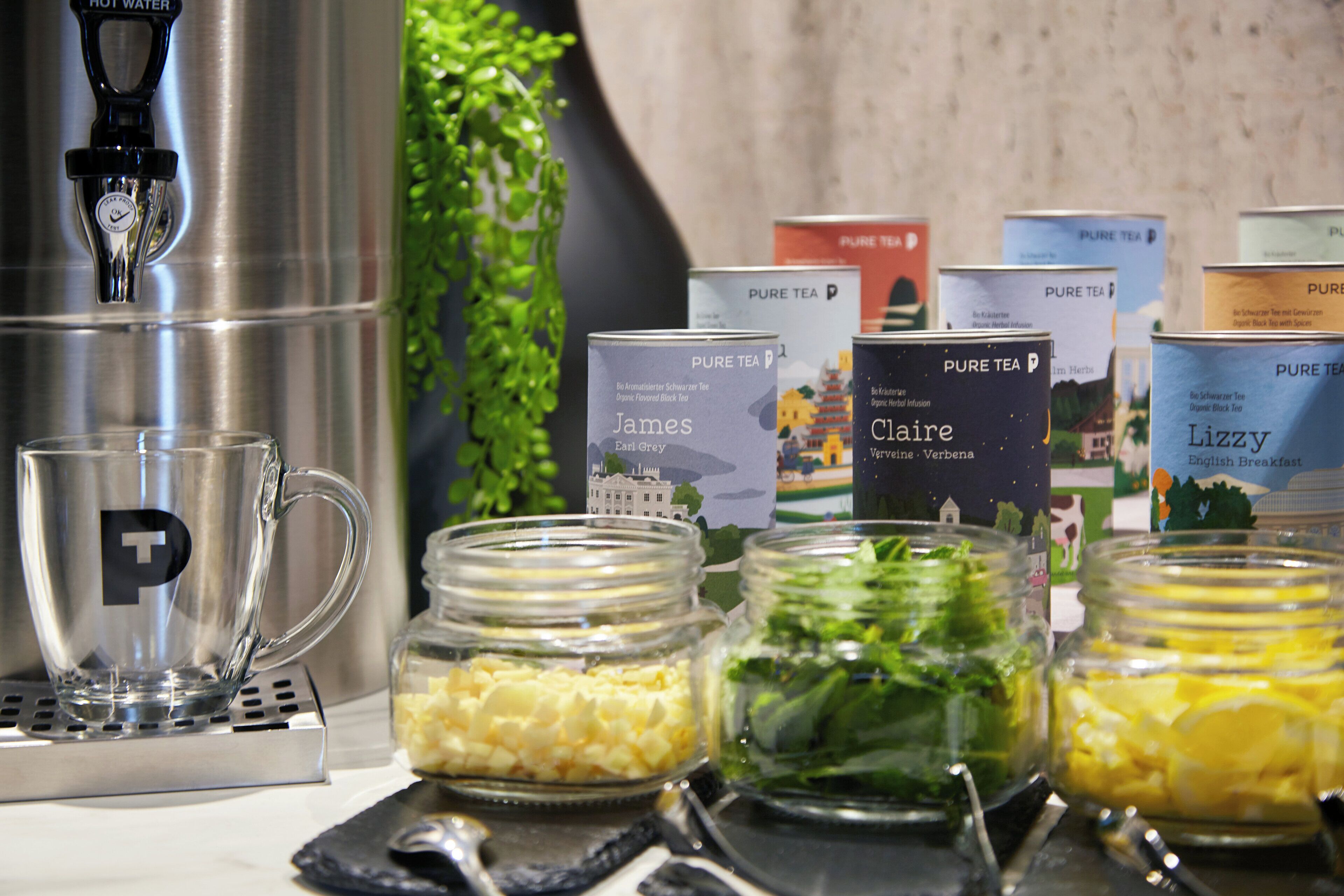 daily to-go breakfast (eur 19 per person)