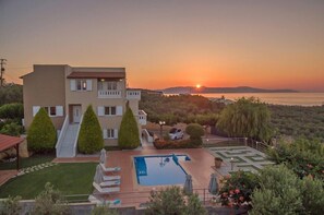 Unclassified image, 4 of 41, button - Villa Aretousa (Chania)