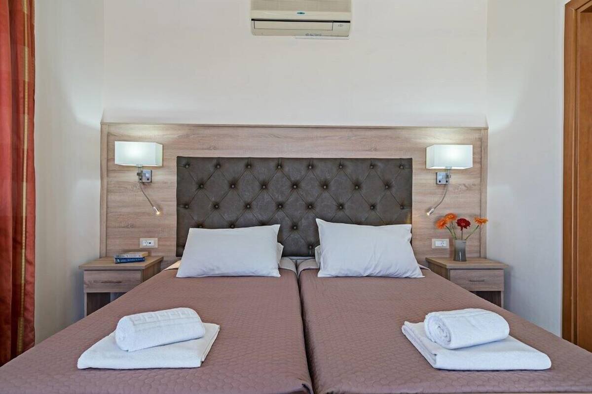 Villa, 4 Schlafzimmer, eigener Pool | Zimmersafe, Bügeleisen/Bügelbrett, kostenloses WLAN, Bettwäsche