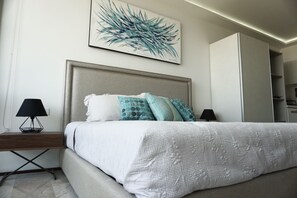 1 chambre, coffres-forts dans les chambres, fer et planche à repasser