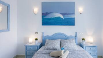 Double Room, Balcony, Sea View | Bed sheets