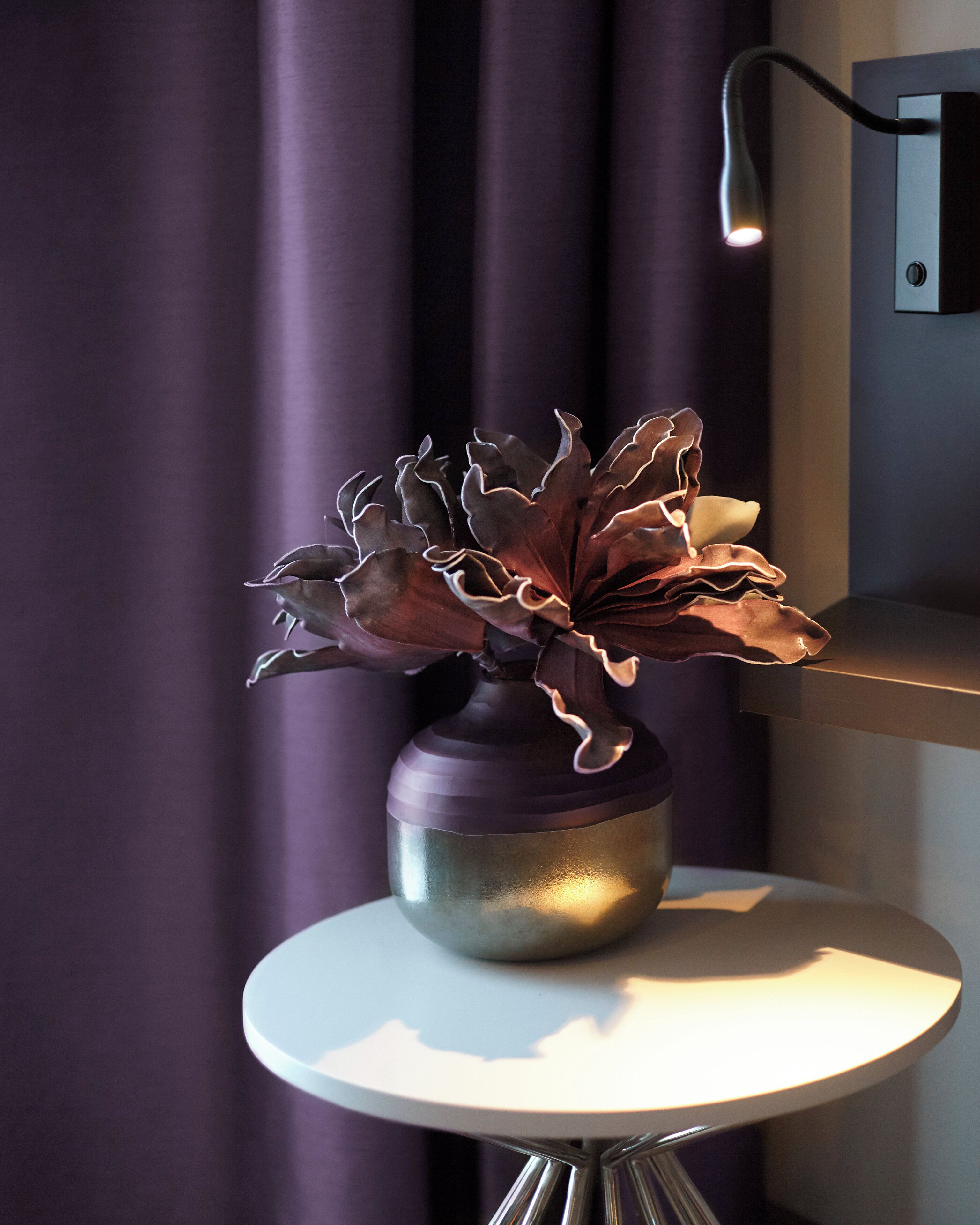 in-room safe, desk, laptop workspace, soundproofing