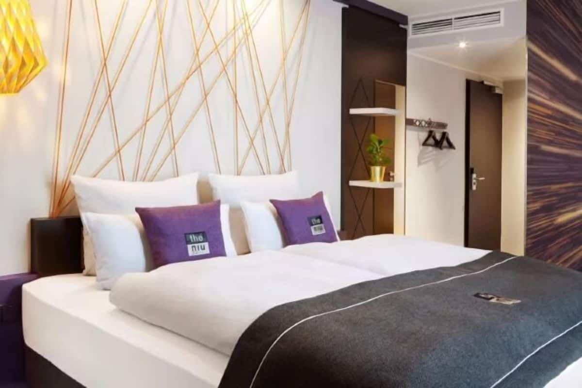 1 bedroom, in-room safe, desk, laptop workspace