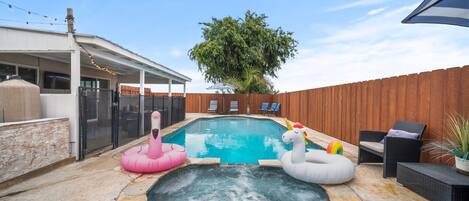 Outdoor pool, a heated pool