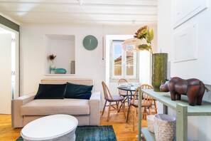Living area - Alfama Original by Apartments Alfama (Lisbon)