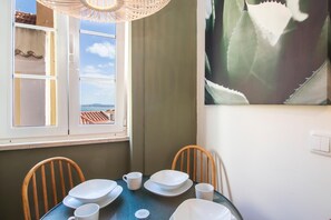 Exclusive Apartment, 2 Bedrooms | In-room dining - Alfama Original by Apartments Alfama (Lisbon)