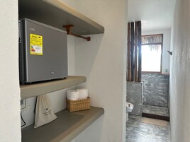 Shower, towels, soap, shampoo