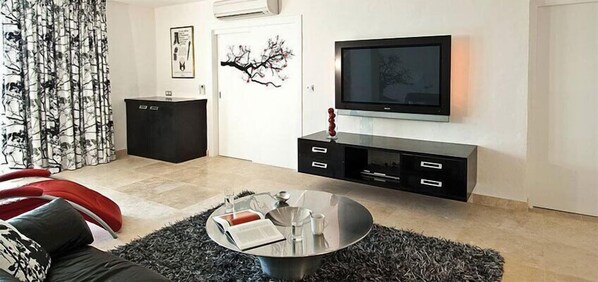 6 bedrooms, free WiFi