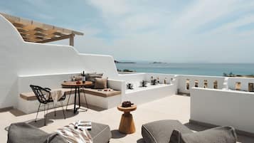 Premium Jacuzzi Suite, Sea View | Terrasse/Patio
