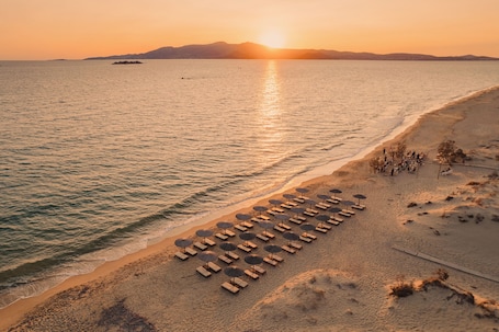Beach nearby. Almiriki Naxos Beachside Living