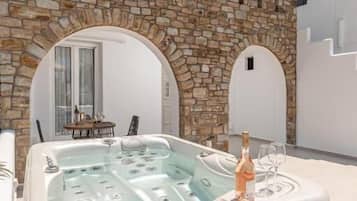 Executive jacuzzi suite garden view | Ausblick vom Zimmer