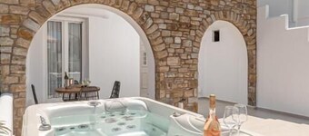 Almiriki Naxos Beachside Living